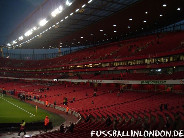 Emirates - East Stand aus dem Unterrang - Arsenal FC - fussballinlondon.de