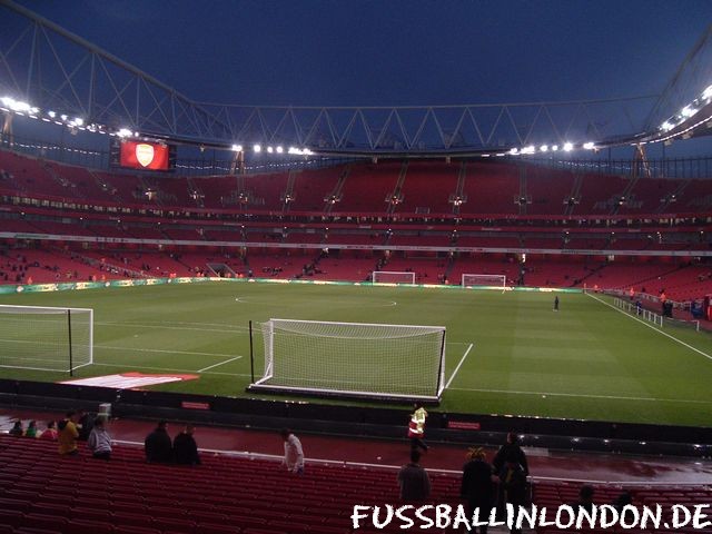 Emirates - North Stand aus dem Unterrang - Arsenal FC - fussballinlondon.de