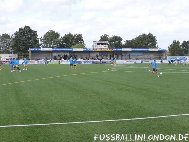 Gander Green Lane -  - Sutton United - fussballinlondon.de