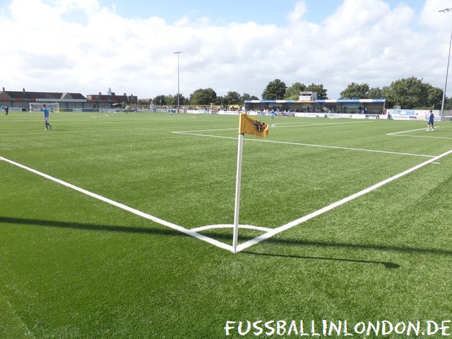 Gander Green Lane -  - Sutton United - fussballinlondon.de