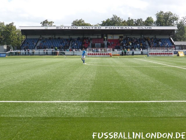 Gander Green Lane -  - Sutton United - fussballinlondon.de