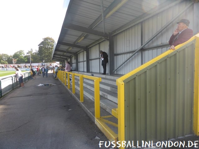 Gander Green Lane -  - Sutton United - fussballinlondon.de