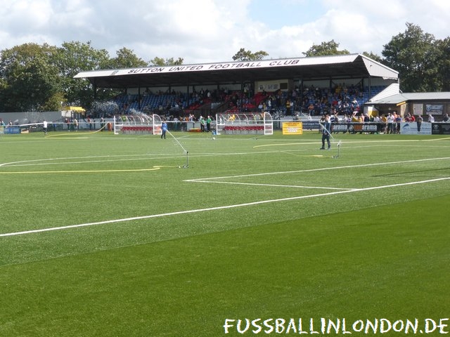 Gander Green Lane -  - Sutton United - fussballinlondon.de