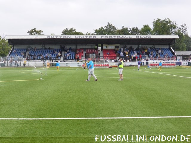 Gander Green Lane -  - Sutton United - fussballinlondon.de