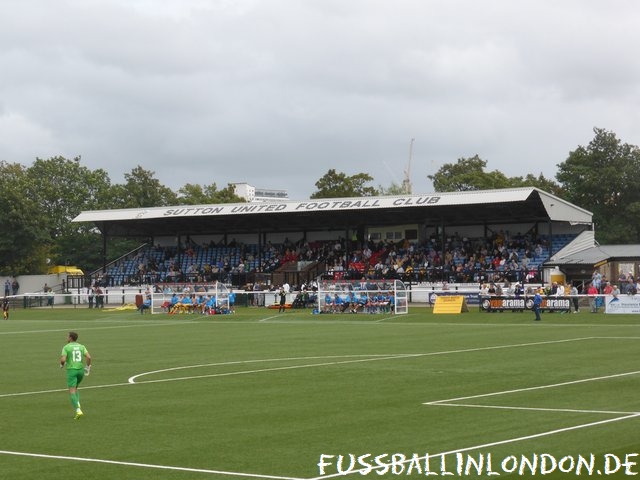 Gander Green Lane -  - Sutton United - fussballinlondon.de