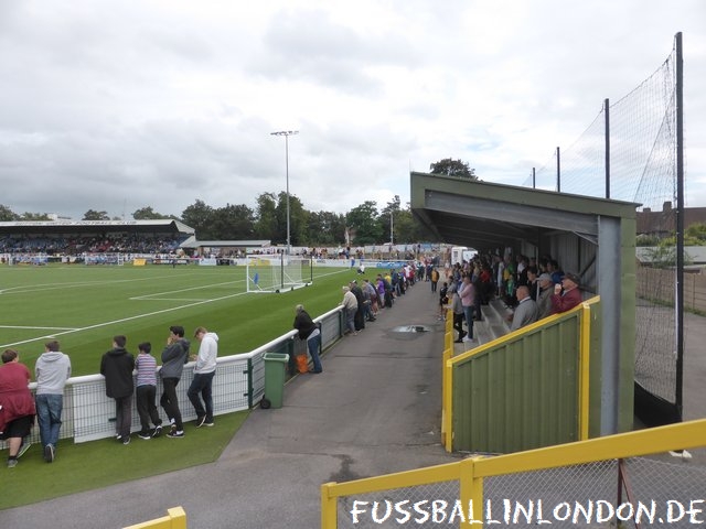 Gander Green Lane -  - Sutton United - fussballinlondon.de