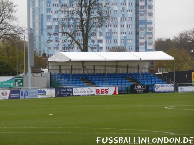 Gander Green Lane -  - Sutton United - fussballinlondon.de