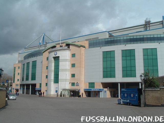 Stamford Bridge - Der West Stand von außen - Chelsea FC - fussballinlondon.de