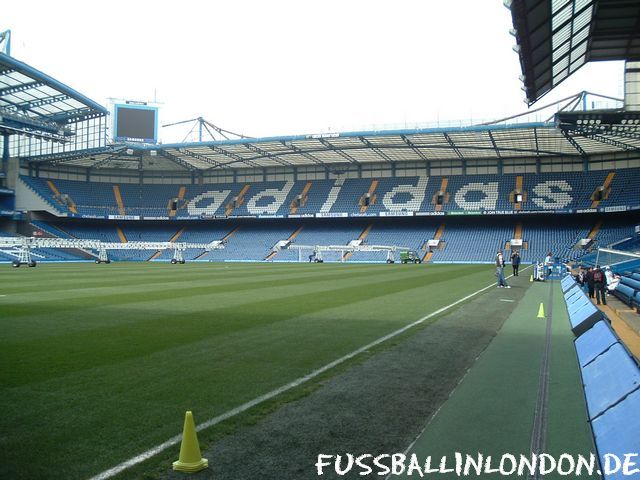 Stamford Bridge - Matthew Harding Stand - Chelsea FC - fussballinlondon.de