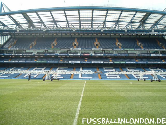 Stamford Bridge - West Stand - im Mittelrang der Platz von Papa Abramowitsch - Chelsea FC - fussballinlondon.de