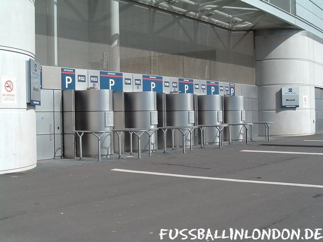 Wembley Stadium - Wembley Turnstiles - England - fussballinlondon.de