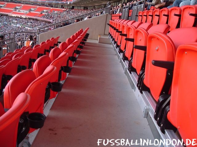 Wembley Stadium - Viel Komfort - England - fussballinlondon.de