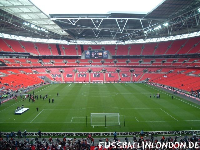 Wembley Stadium - East Stand - England - fussballinlondon.de