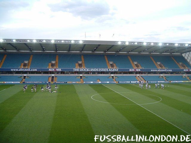 The Den - East Stand - Millwall FC - fussballinlondon.de