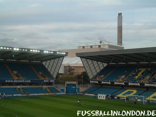 The Den - Industrielle Umgebung - Millwall FC - fussballinlondon.de
