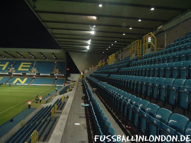 The Den - West Stand - Millwall FC - fussballinlondon.de