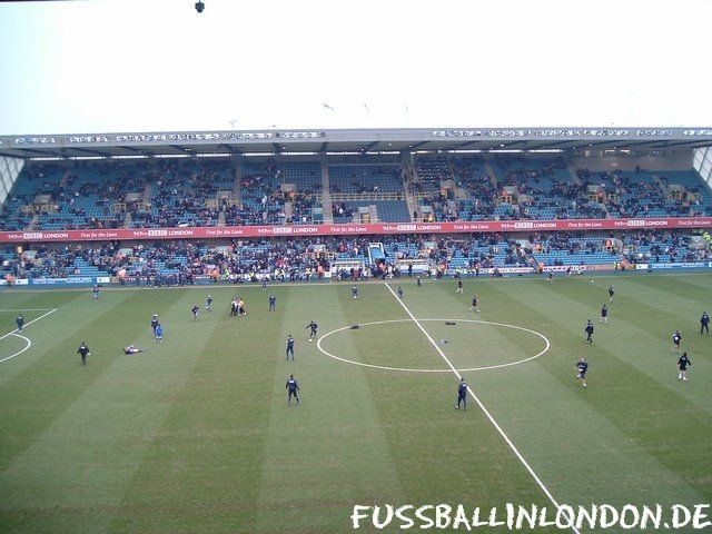 The Den - West Stand - Millwall FC - fussballinlondon.de