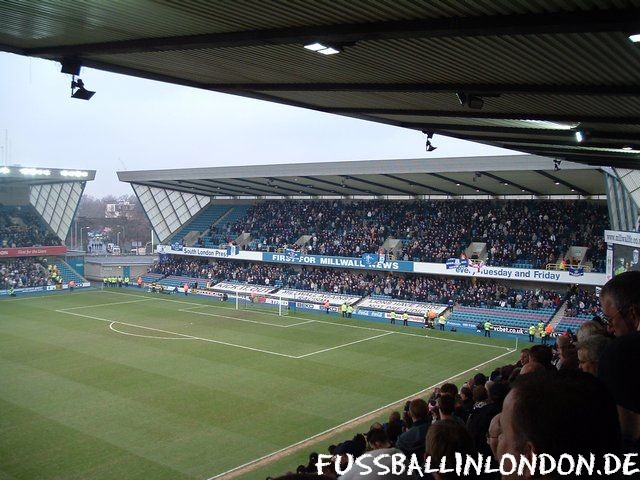The Den - North Stand (Away Sector) - Millwall FC - fussballinlondon.de