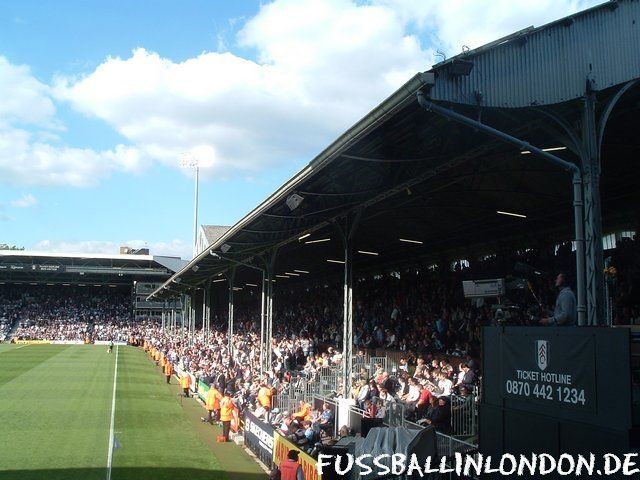 Craven Cottage - Main Stand - Fulham FC - fussballinlondon.de