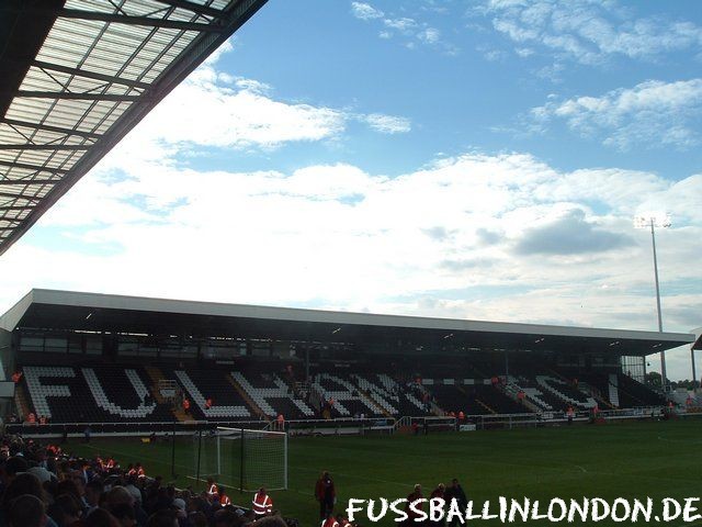 Craven Cottage - Riverside Stand - Fulham FC - fussballinlondon.de