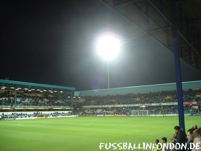 Loftus Road - Loftus Road Stand - Queens Park Rangers - fussballinlondon.de