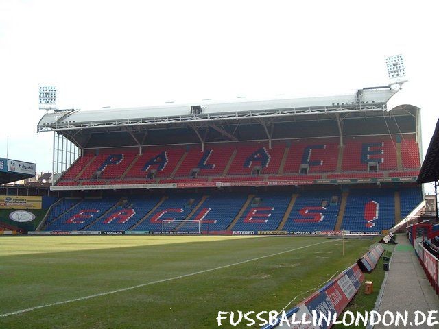 Selhurst Park - Homesdale Road Stand - Crystal Palace FC - fussballinlondon.de