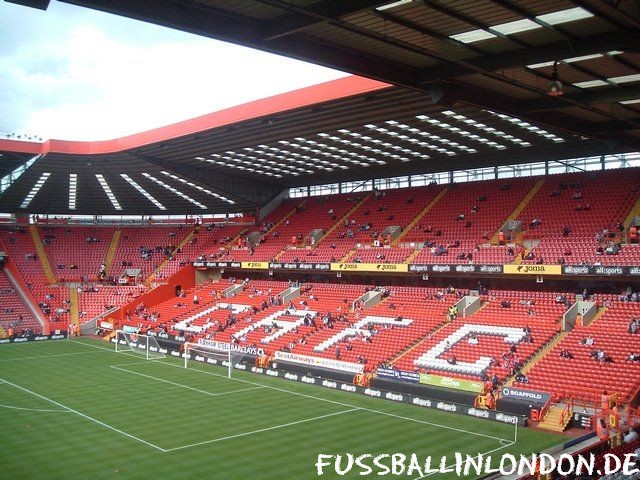 The Valley - North Stand - Charlton Athletic FC - fussballinlondon.de