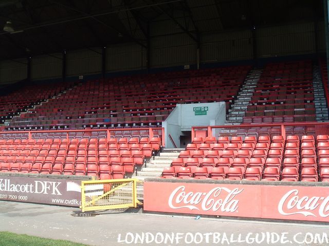 Brisbane Road -  - Leyton Orient - londonfootballguide.com