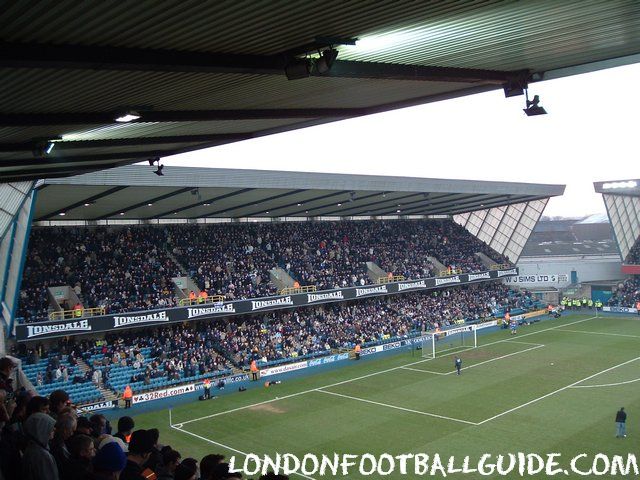 The Den - Cold Blow Lane End crowded - Millwall FC - londonfootballguide.com