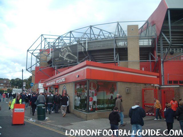 The Valley - On Floyd Road - Charlton Athletic FC - londonfootballguide.com